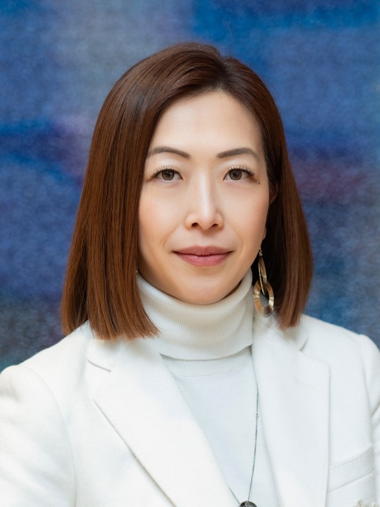 Ms Daisy Tsang