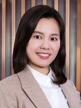 Ms Fiona Lau